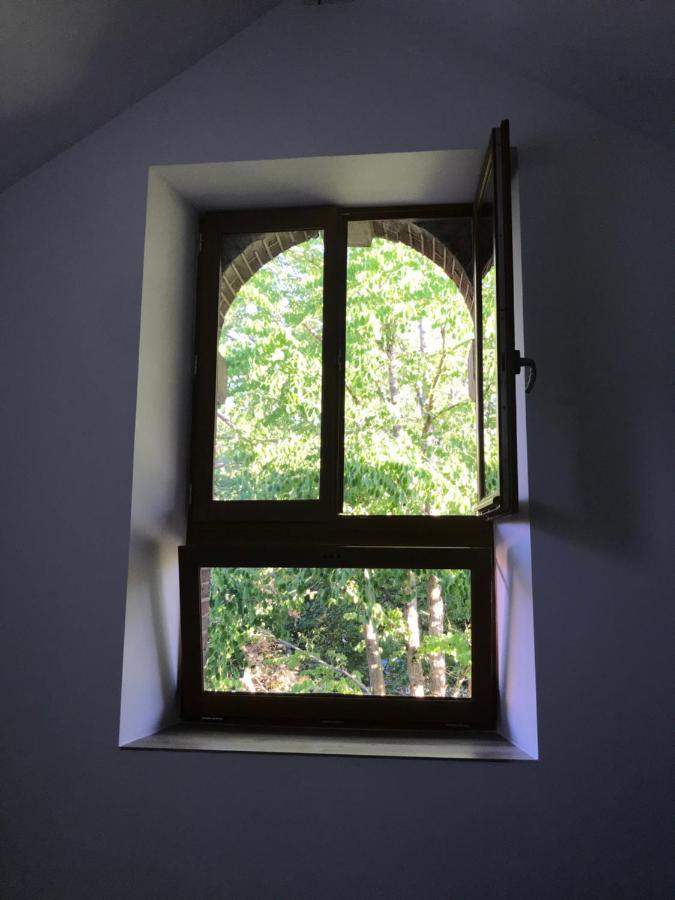 Studio Dans Les Ecuries Du Chateau Bonnelles Exterior foto